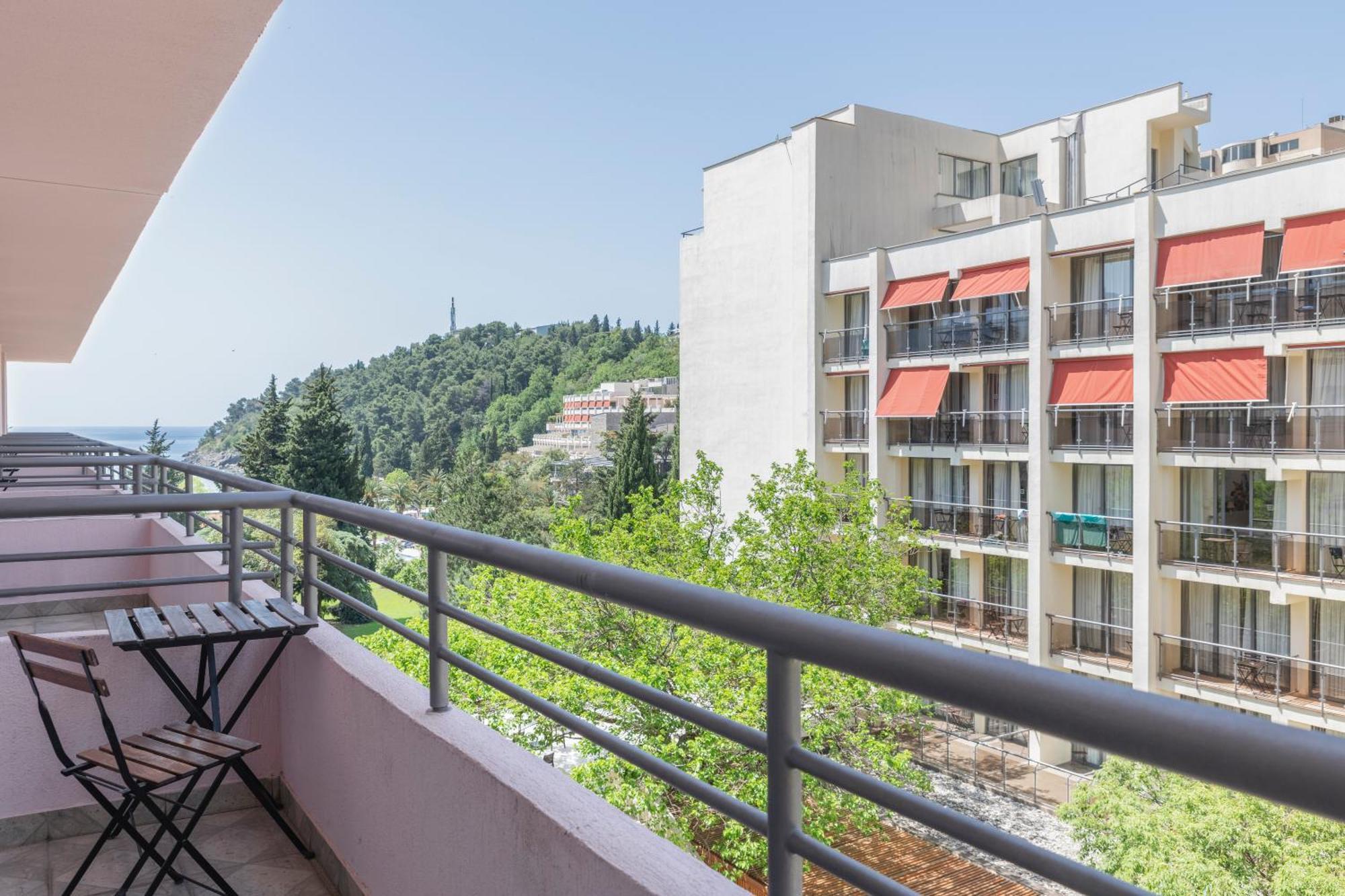 伊贝罗斯塔贝尔维尤酒店 - 全包 Bečići 外观 照片